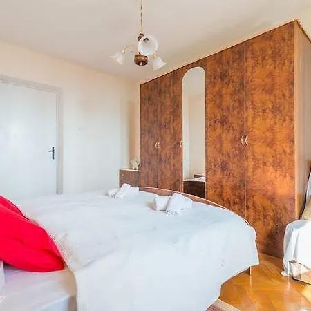 Mateo Appartement *